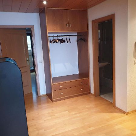Wohnung Fuer 4 Personen, 2 Schlafzimmer, 2 Parkplaetze, Wlan Констанц Экстерьер фото
